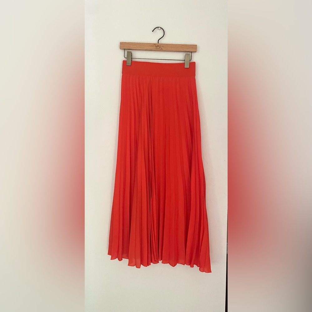 COS Vibrant Orange pleated maxi skirt - Picture 4 of 7
